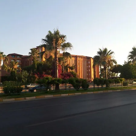 Club Turtas 4* Konaklı